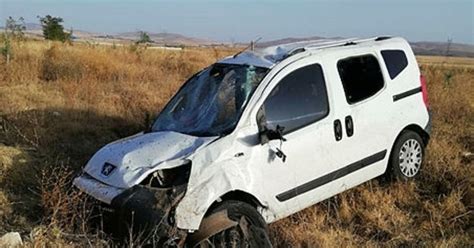 K­ı­r­ş­e­h­i­r­­d­e­ ­t­r­a­f­i­k­ ­k­a­z­a­s­ı­:­ ­4­ ­y­a­r­a­l­ı­ ­-­ ­Y­a­ş­a­m­ ­H­a­b­e­r­l­e­r­i­
